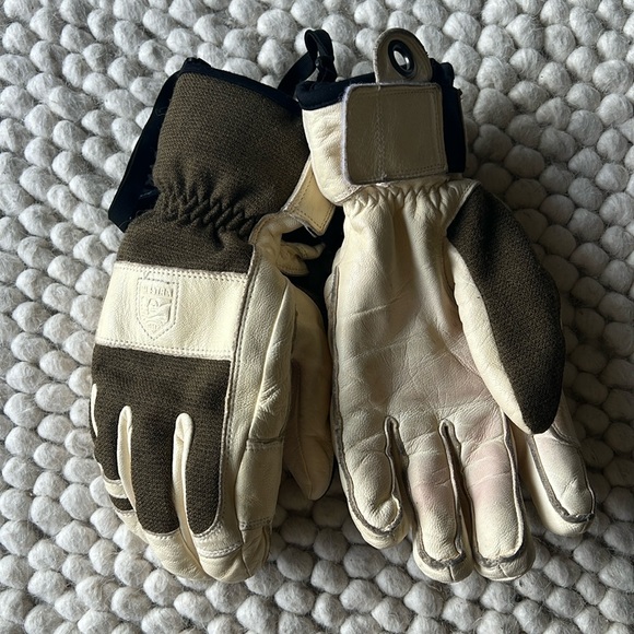 Hestra Accessories - Hestra Tarfala Ski gloves - size 9